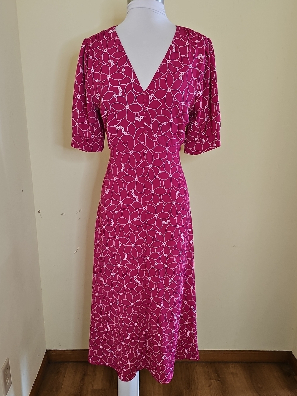 Leslie Fay Fuchsia Pink Floral-Print V-Neck Midi Dress